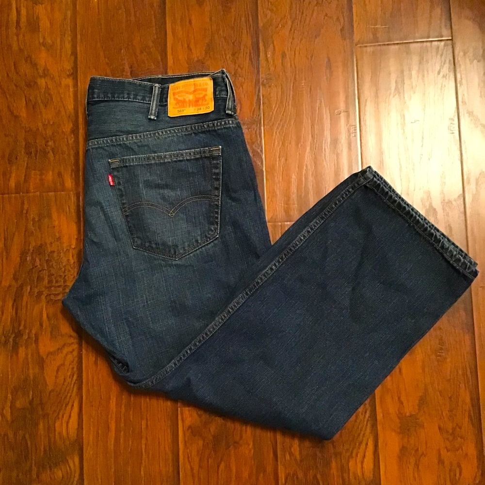 Levi’s 569 Jeans